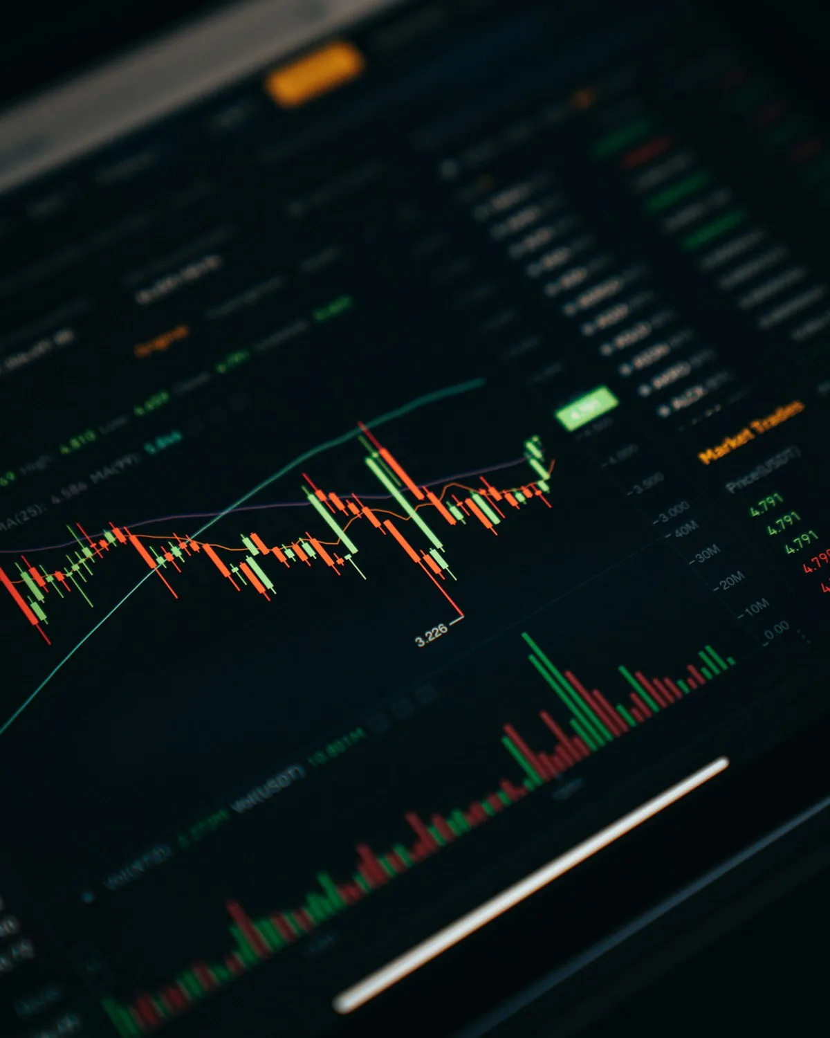 Impuestos de las criptomonedas en España: cómo tributan y se declaran en la Renta 2025